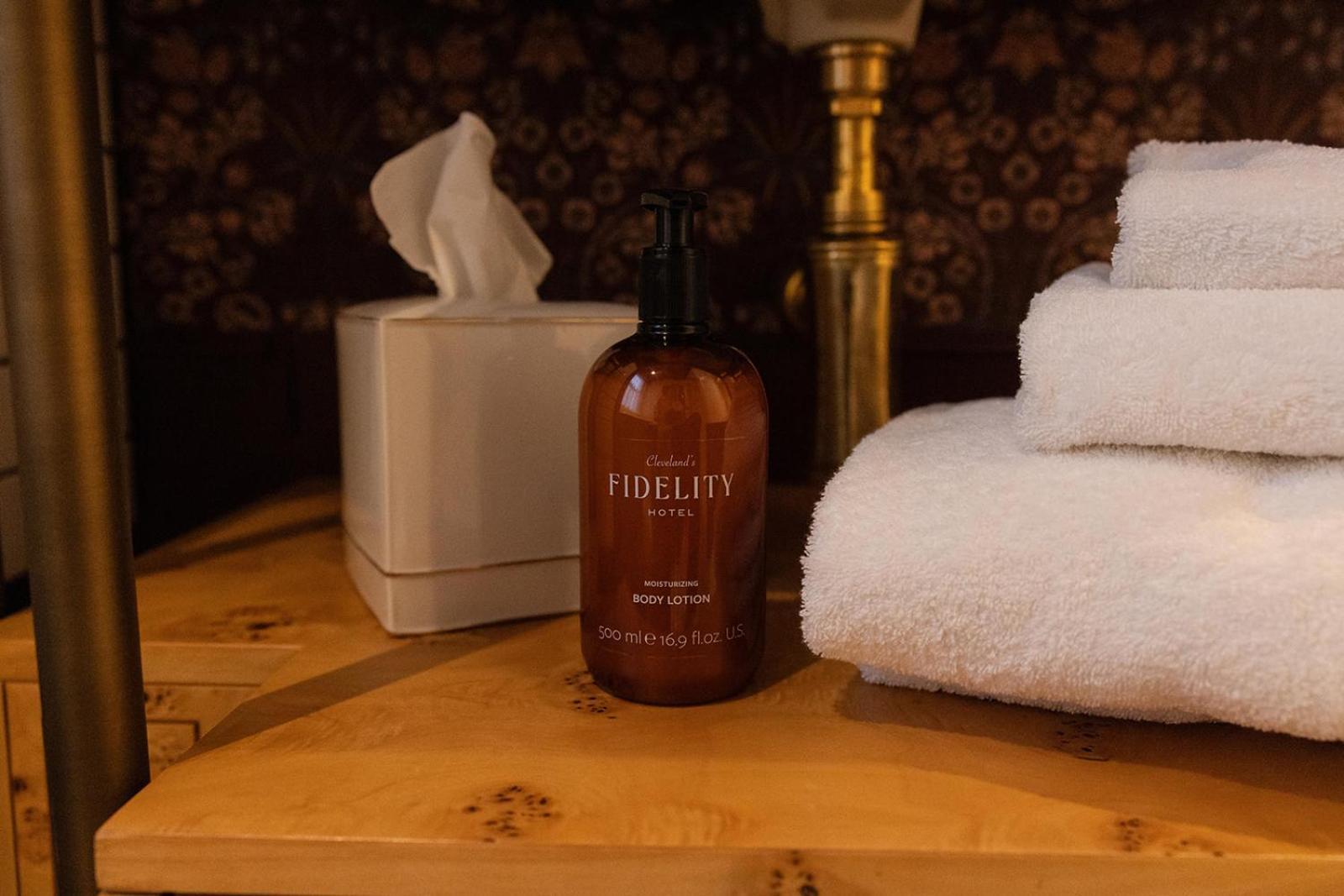 Fidelity Hotel Cleveland Extérieur photo